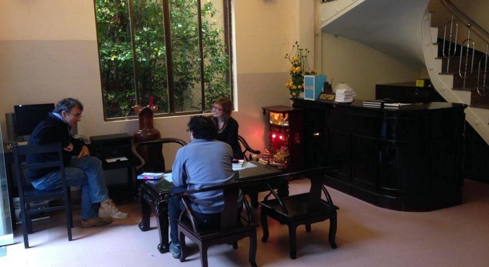Hue Four Seasons Homestay Extérieur photo