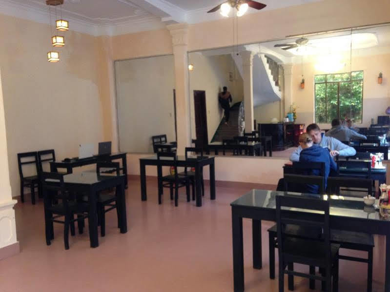 Hue Four Seasons Homestay Extérieur photo
