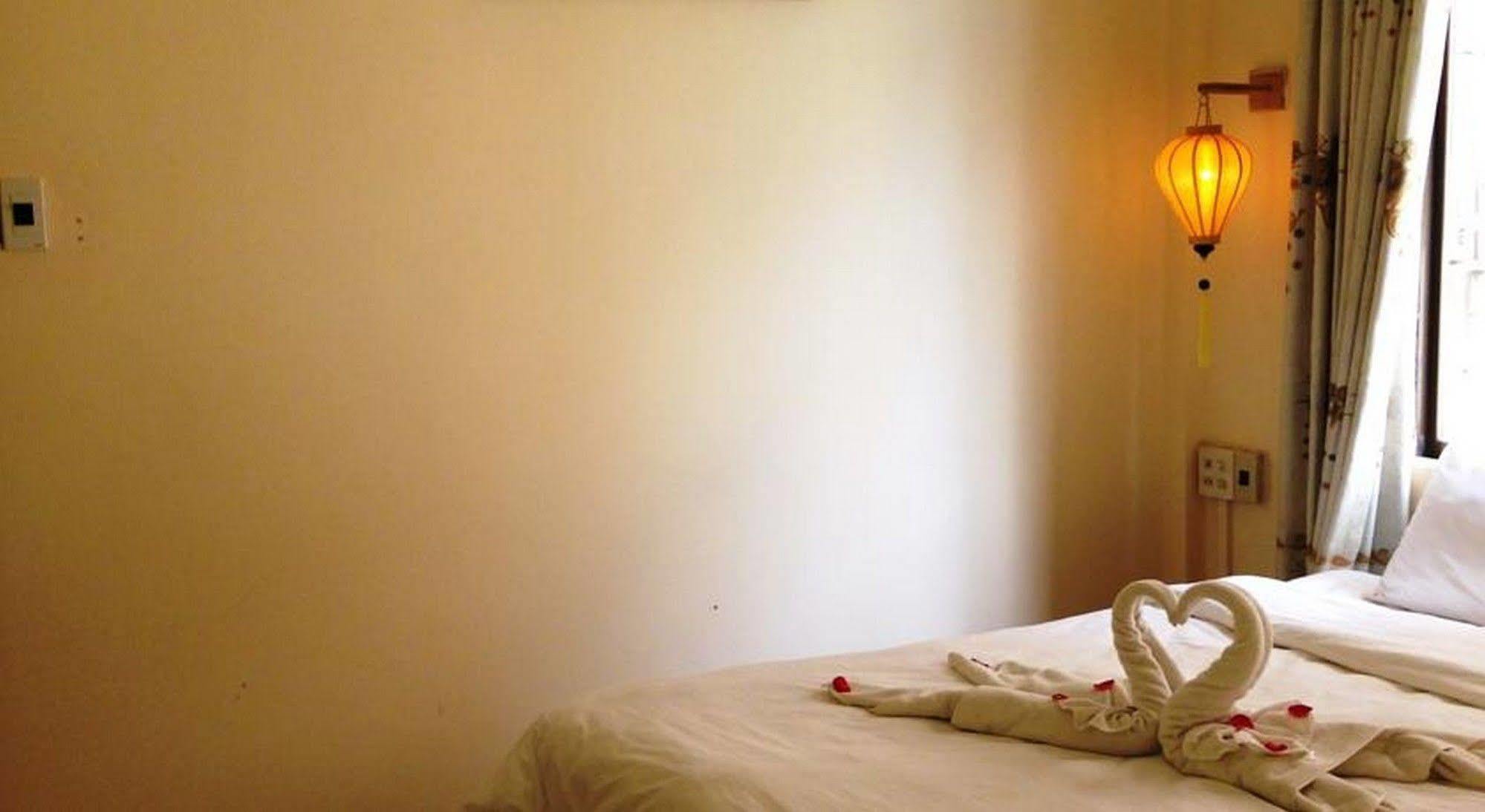 Hue Four Seasons Homestay Extérieur photo