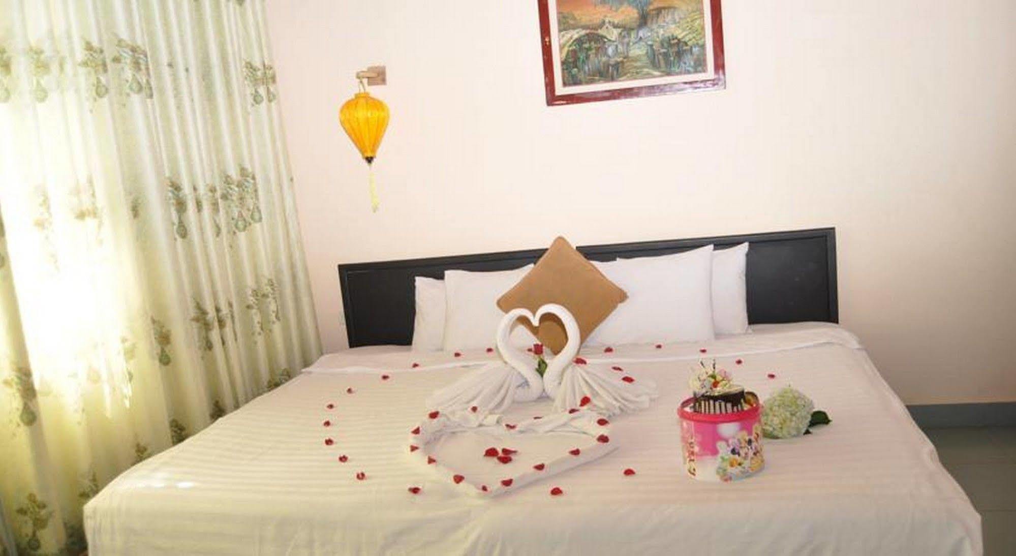 Hue Four Seasons Homestay Extérieur photo